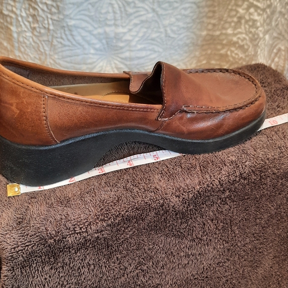 Earth Shoes Brown Slip On Shoes size 7W - Picture 8 of 8